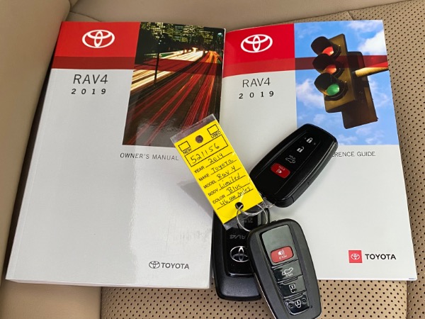 Used-2019-Toyota-RAV4-Limited