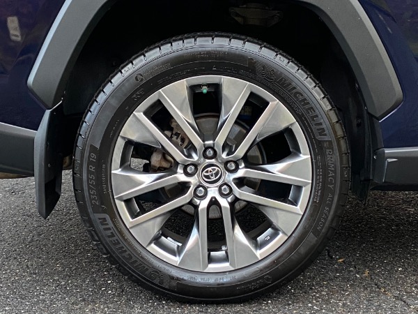Used-2019-Toyota-RAV4-Limited