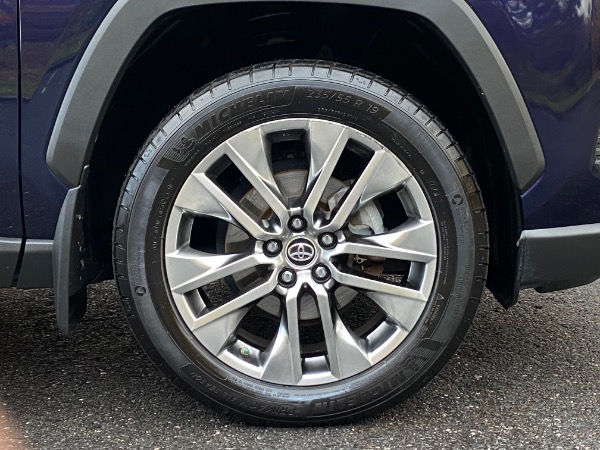 Used-2019-Toyota-RAV4-Limited
