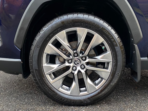 Used-2019-Toyota-RAV4-Limited