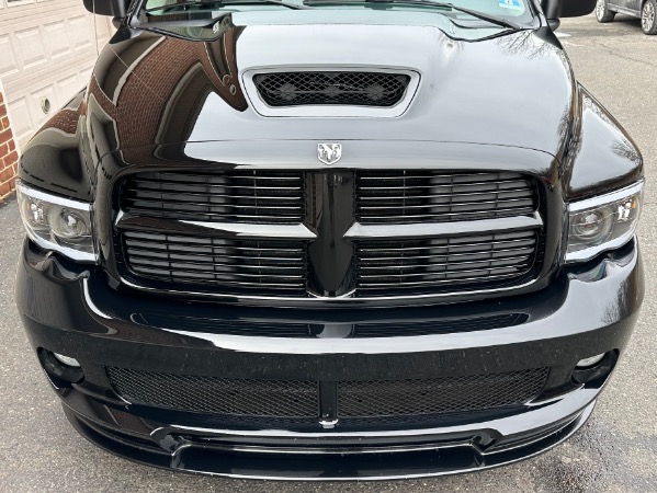 Used-2005-Dodge-Ram-1500-SRT-10