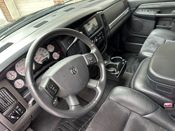 Used-2005-Dodge-Ram-1500-SRT-10