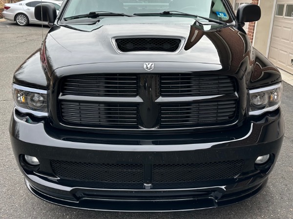 Used-2005-Dodge-Ram-1500-SRT-10