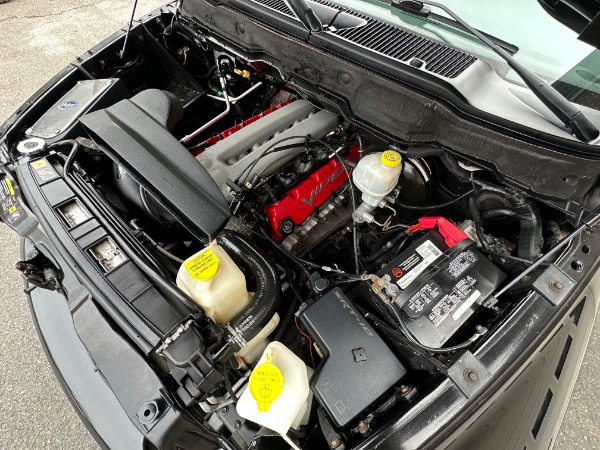 Used-2005-Dodge-Ram-1500-SRT-10