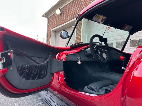 New-1965-backdraft-Racing-Cobra-RT4B