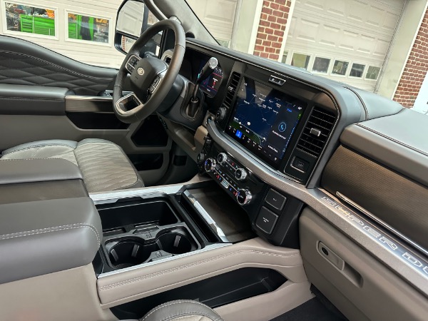 Used-2025-Ford-F-450-Super-Duty-Platinum-Dually