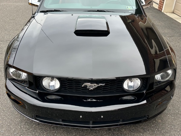 Used-2007-Ford-Mustang-GT-Premium