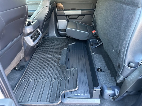 Used-2025-Ford-F-350-Super-Duty-Lariat