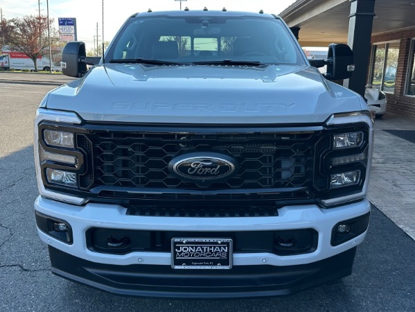 Used-2025-Ford-F-350-Super-Duty-Lariat