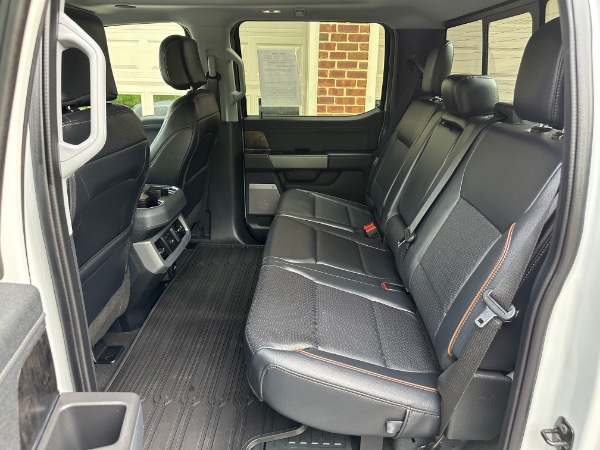 Used-2025-Ford-F-350-Super-Duty-Lariat