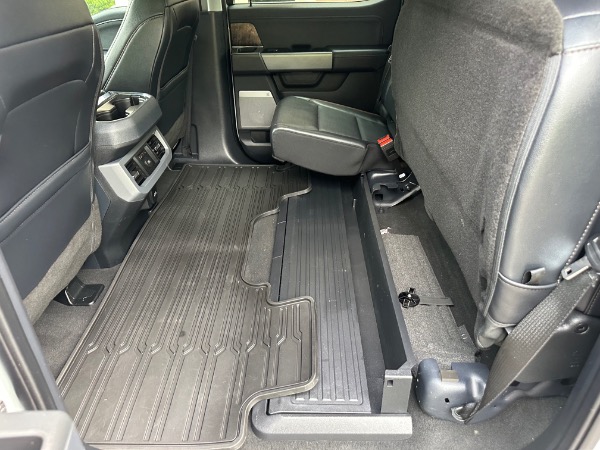 Used-2025-Ford-F-350-Super-Duty-Lariat