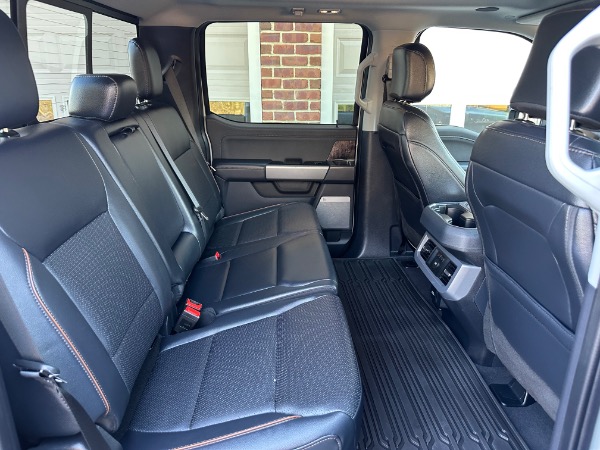 Used-2025-Ford-F-350-Super-Duty-Lariat