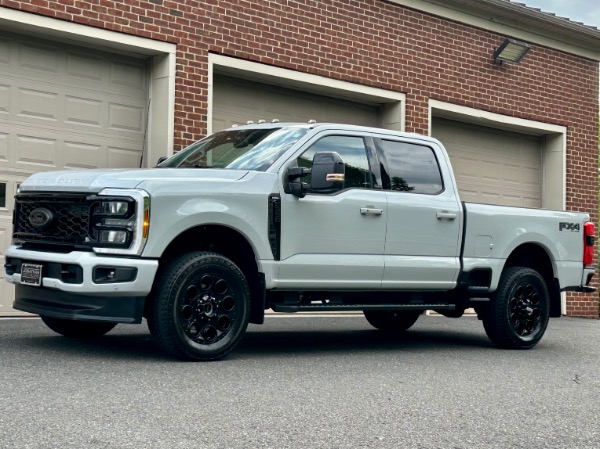 Used-2025-Ford-F-350-Super-Duty-Lariat