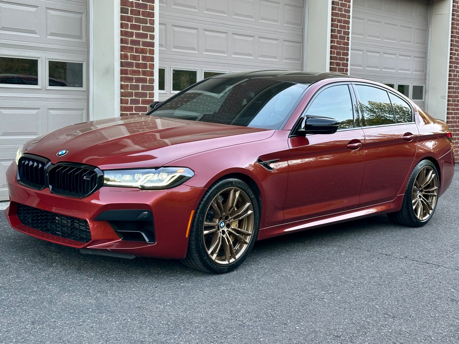 2022 BMW M5 -'s photo