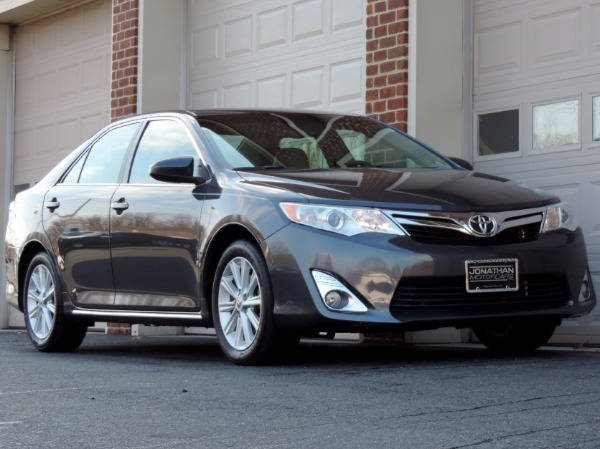 Used-2012-Toyota-Camry-XLE-V6