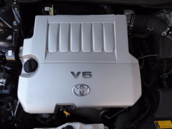 Used-2012-Toyota-Camry-XLE-V6