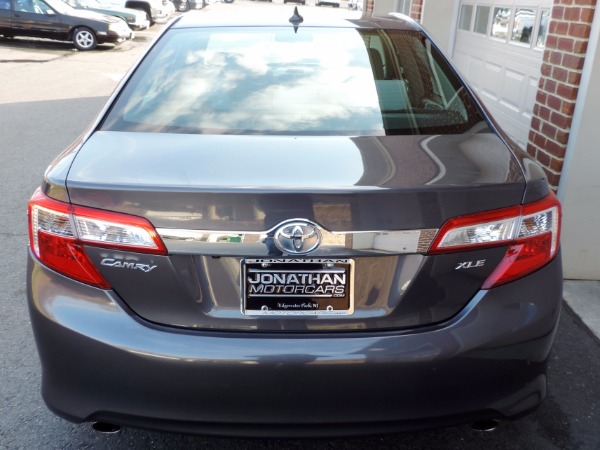 Used-2012-Toyota-Camry-XLE-V6