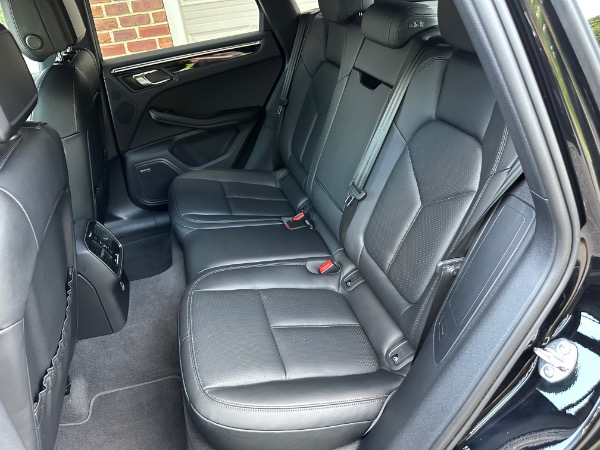 Used-2025-Porsche-Macan