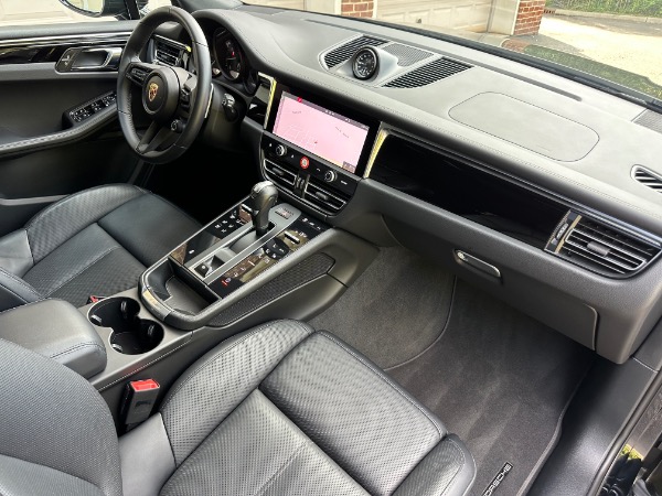 Used-2025-Porsche-Macan
