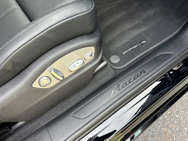Used-2025-Porsche-Macan