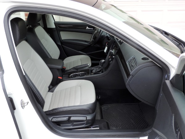 Used-2015-Volkswagen-Passat-Sport-PZEV