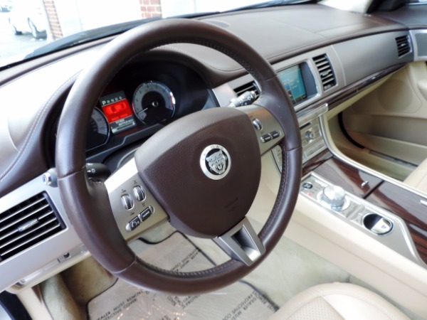 Used-2010-Jaguar-XF-Premium