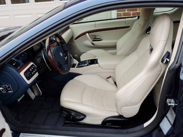Used-2014-Maserati-GranTurismo-Sport