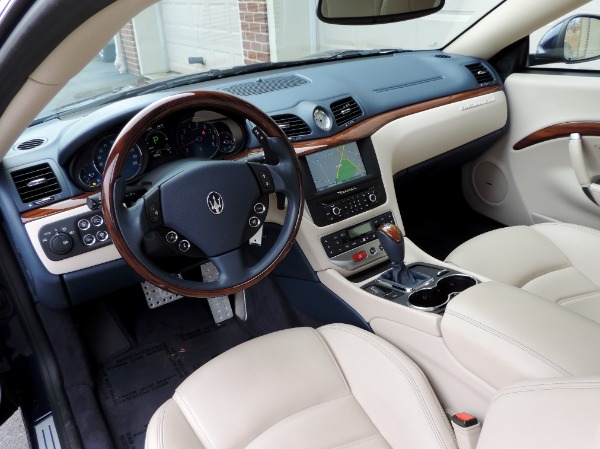 Used-2014-Maserati-GranTurismo-Sport