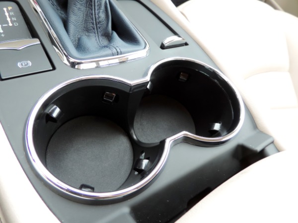 Used-2014-Maserati-GranTurismo-Sport