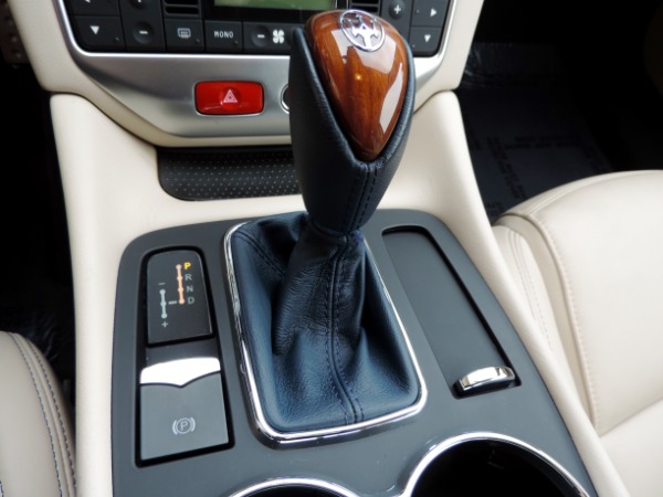 Used-2014-Maserati-GranTurismo-Sport