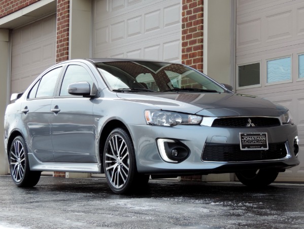 Used-2017-Mitsubishi-Lancer-SE