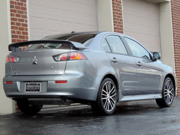 Used-2017-Mitsubishi-Lancer-SE