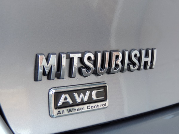 Used-2017-Mitsubishi-Lancer-SE