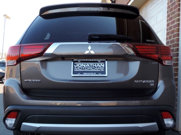Used-2017-Mitsubishi-Outlander-SE