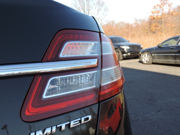 Used-2013-Ford-Taurus-Limited