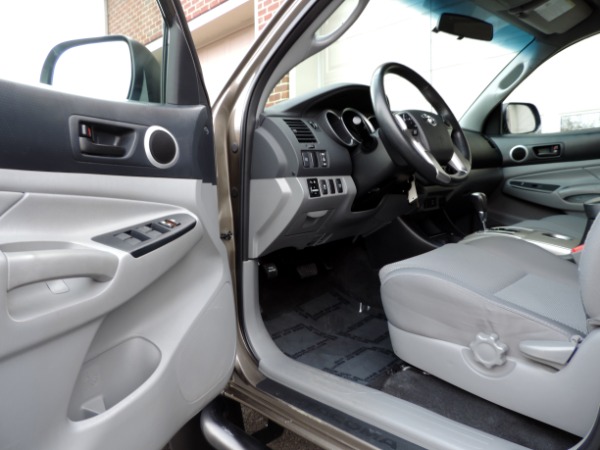 Used-2015-Toyota-Tacoma-V6