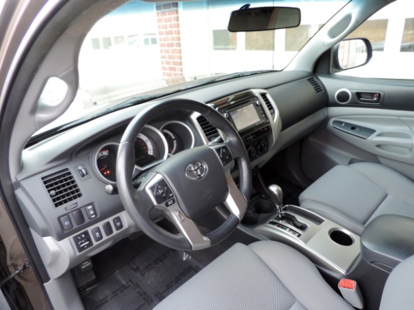 Used-2015-Toyota-Tacoma-V6