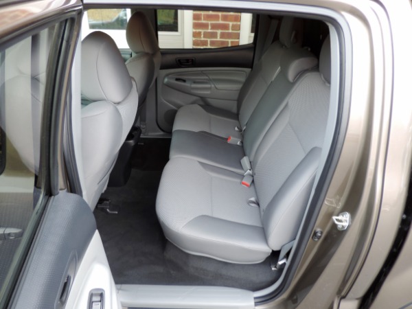 Used-2015-Toyota-Tacoma-V6