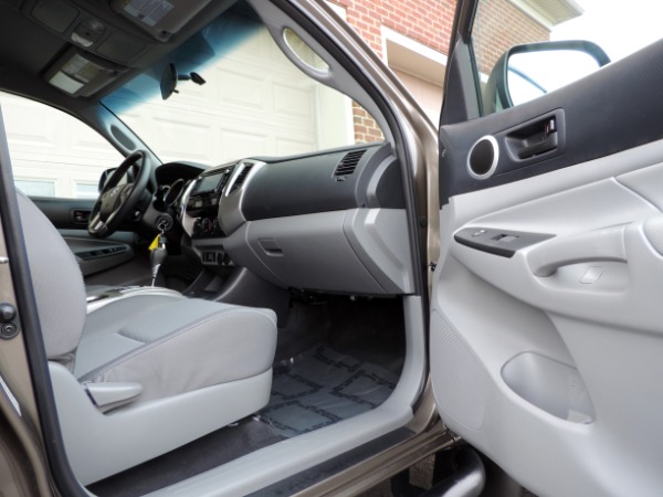 Used-2015-Toyota-Tacoma-V6