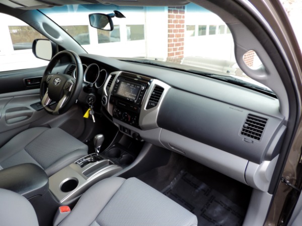Used-2015-Toyota-Tacoma-V6
