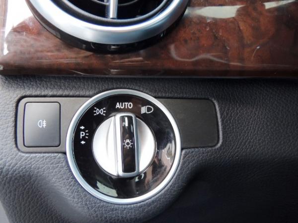 Used-2015-Mercedes-Benz-GLK-Class-GLK350-4MATIC---NAV---PANO---FACELIFT
