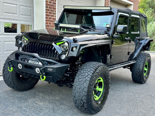 Used-2016-Jeep-Wrangler-Unlimited-Rubicon