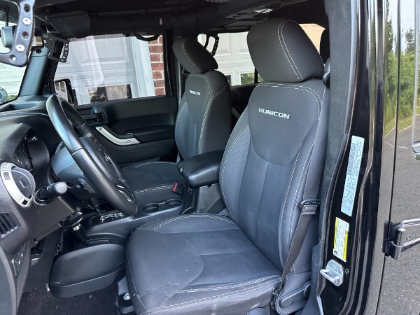 Used-2016-Jeep-Wrangler-Unlimited-Rubicon