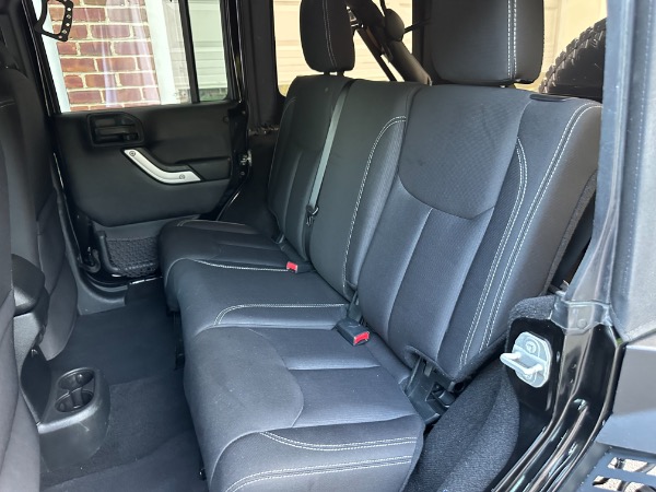 Used-2016-Jeep-Wrangler-Unlimited-Rubicon