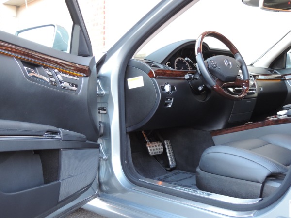 Used-2013-Mercedes-Benz-S-Class-S-550-4MATIC