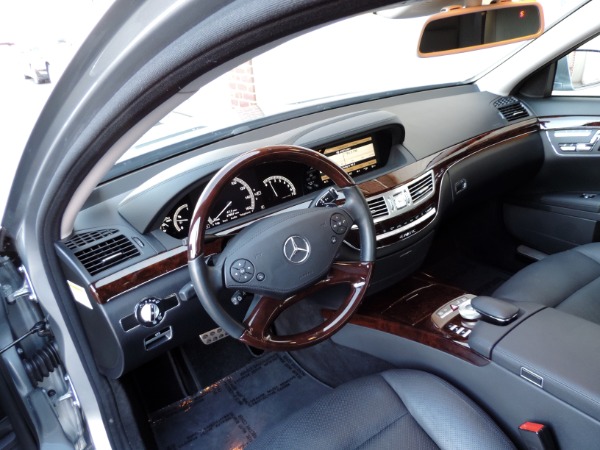 Used-2013-Mercedes-Benz-S-Class-S-550-4MATIC