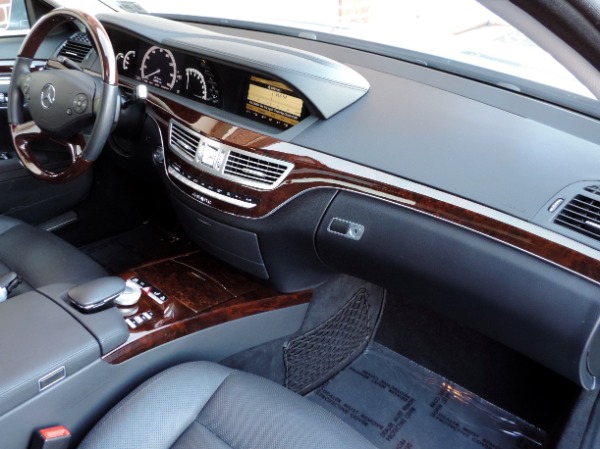 Used-2013-Mercedes-Benz-S-Class-S-550-4MATIC