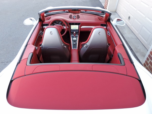 Used-2016-Porsche-911-Turbo