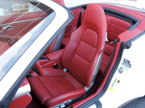 Used-2016-Porsche-911-Turbo