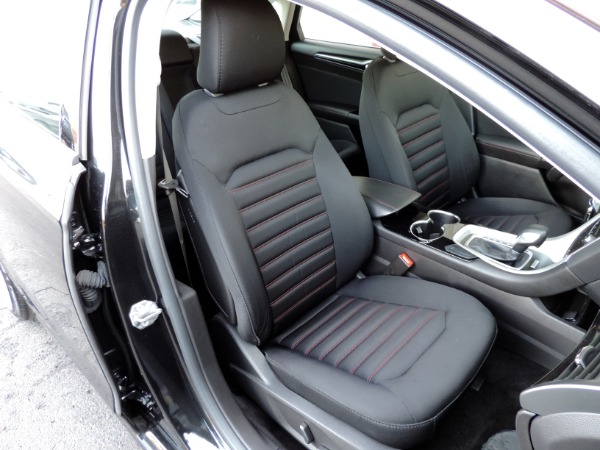 Used-2015-Ford-Fusion-SE